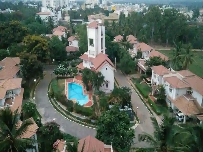 Prestige Lake Vista